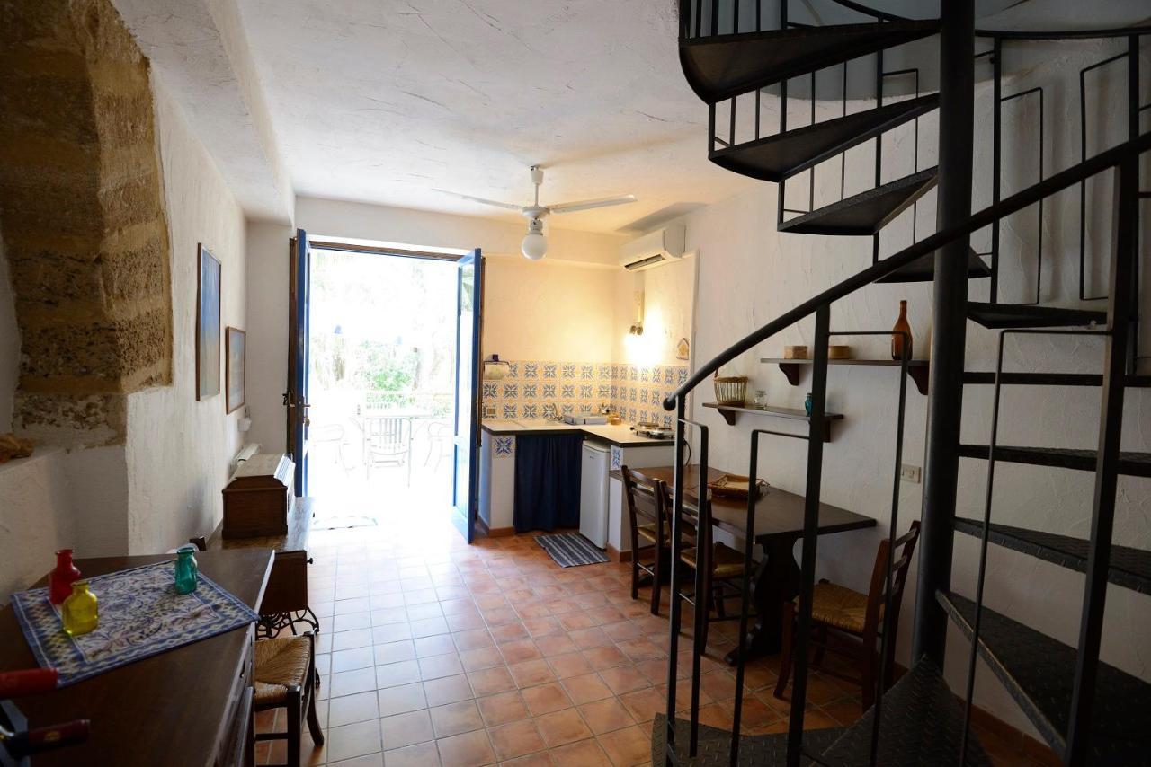 Duca Di Castelmonte Villa Трапани Екстериор снимка