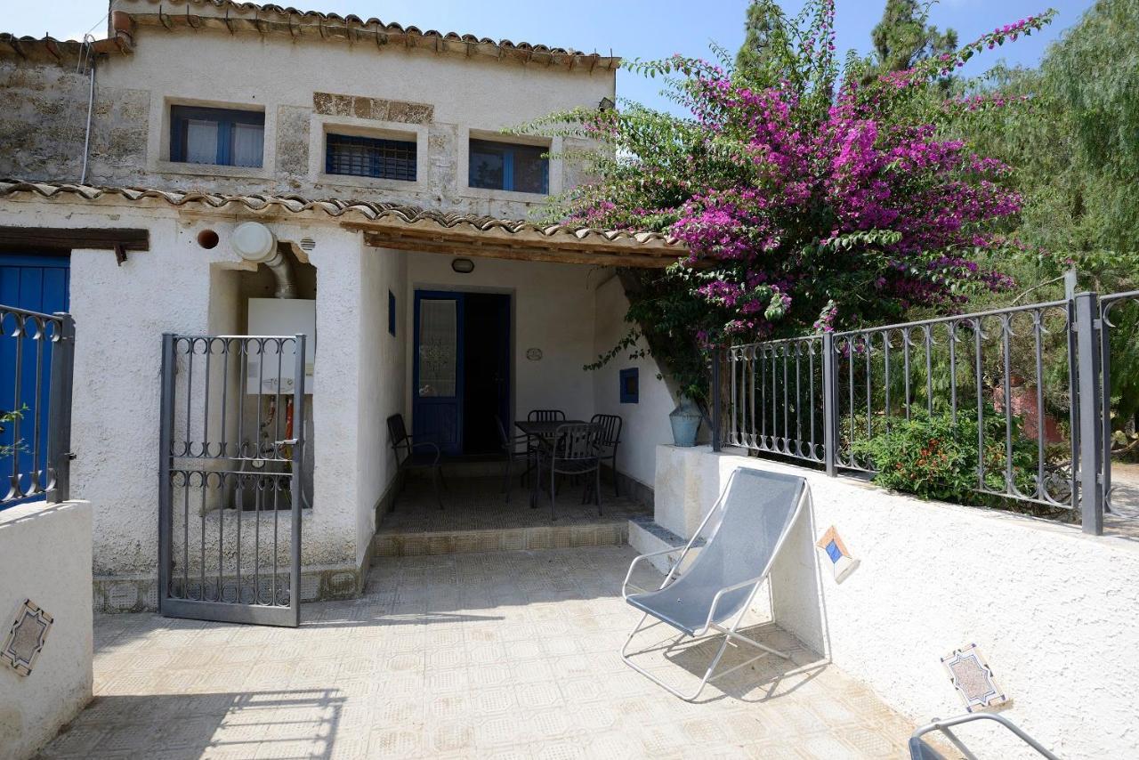 Duca Di Castelmonte Villa Трапани Екстериор снимка